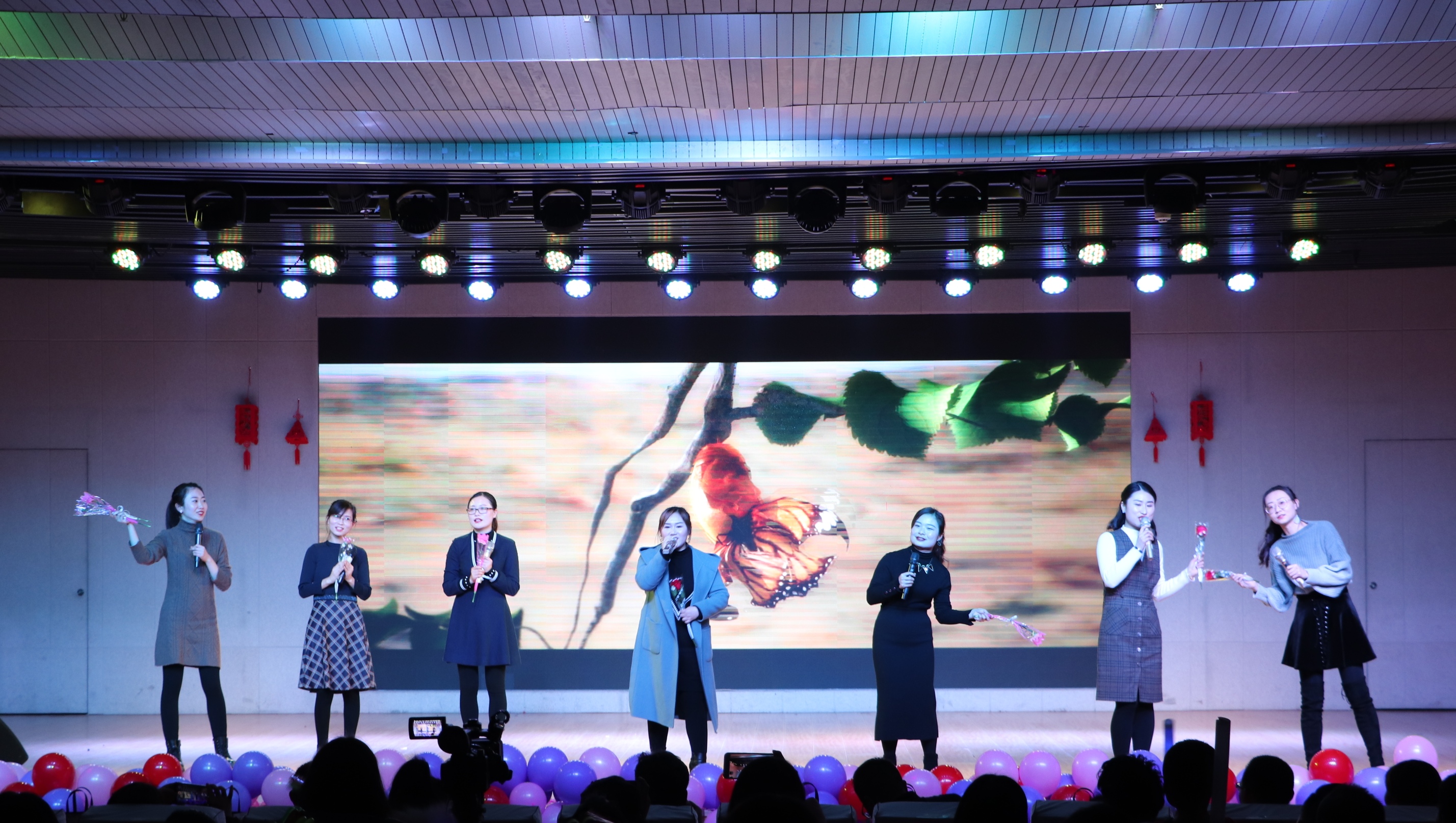 null-6fd1f82b18570e3c.jpg null-6fd1f82b18570e3c.jpg